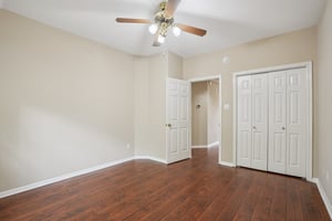 Rivercoach Ln-S1001-054r.jpg