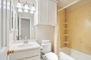 Rivercoach Ln-S1001-055r.jpg