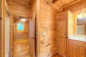  Photo 24