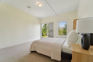 Summit Dr-0406-065.jpg