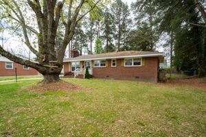 19 Sylvia Ln, Newport News, VA 23602, USA Photo 1