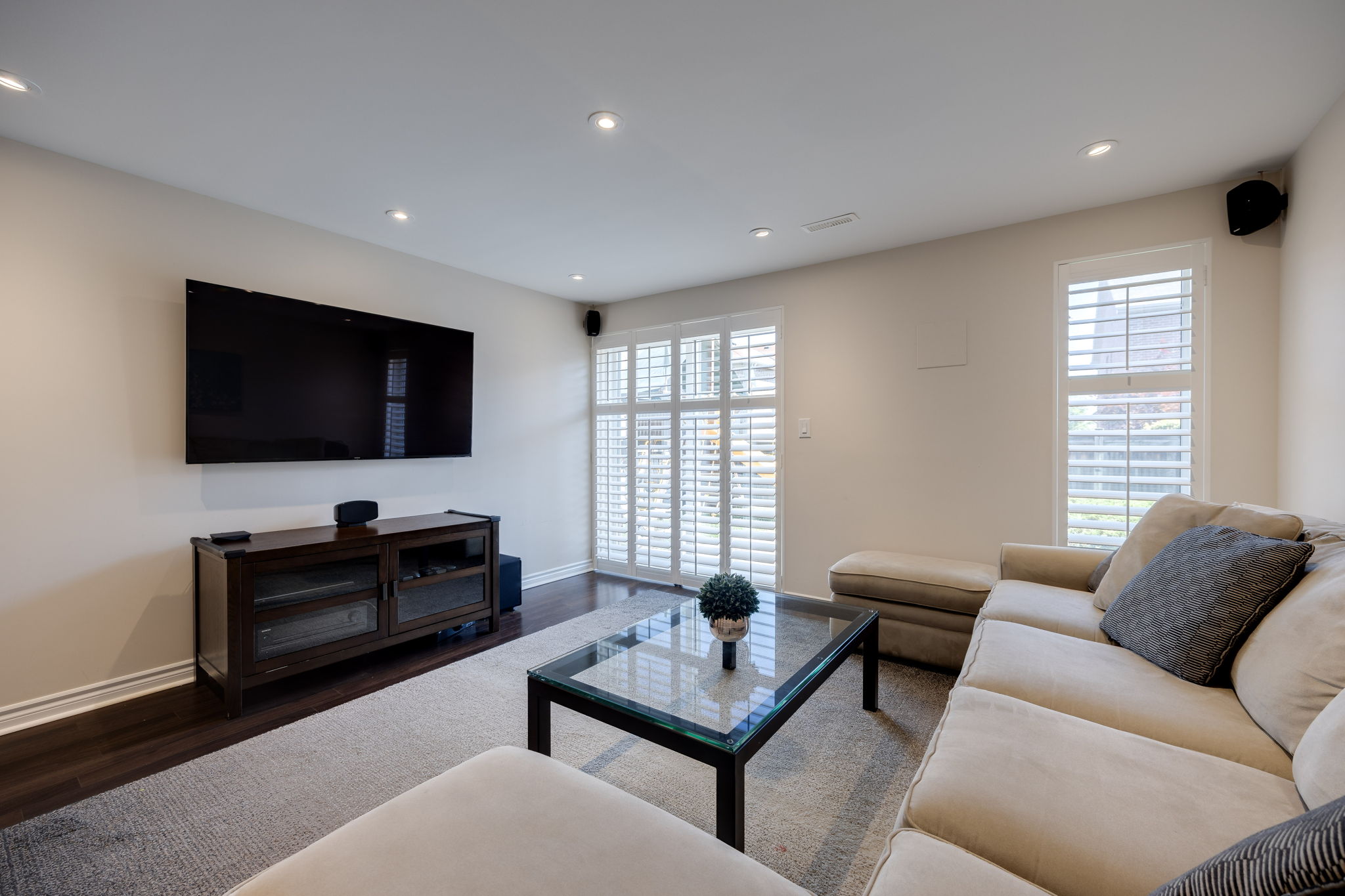 Aurora property showcase — delivered property photograph 35