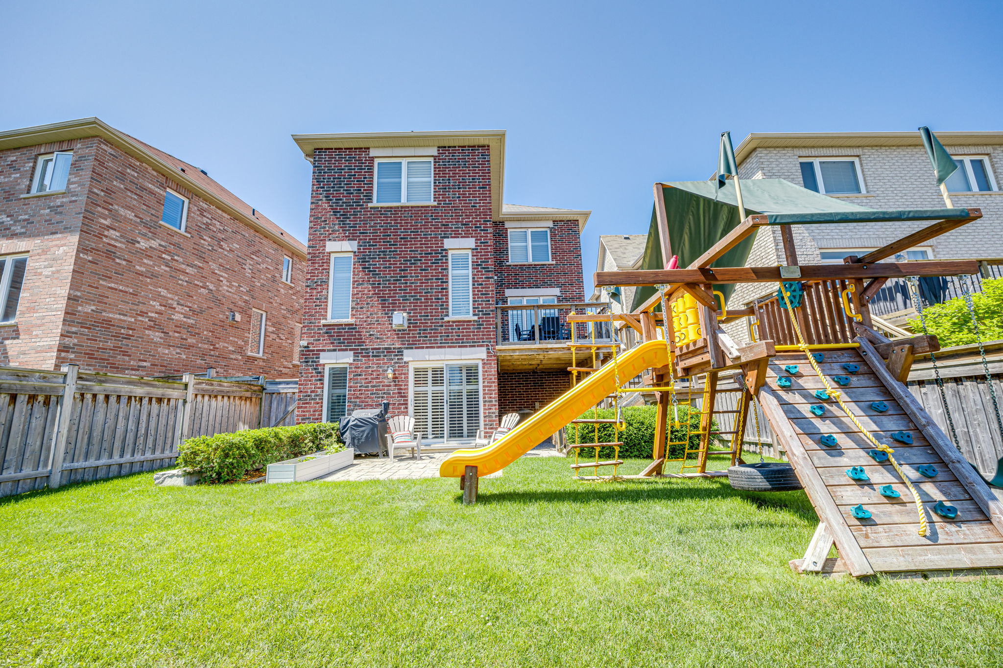 Aurora property showcase — delivered property photograph 45