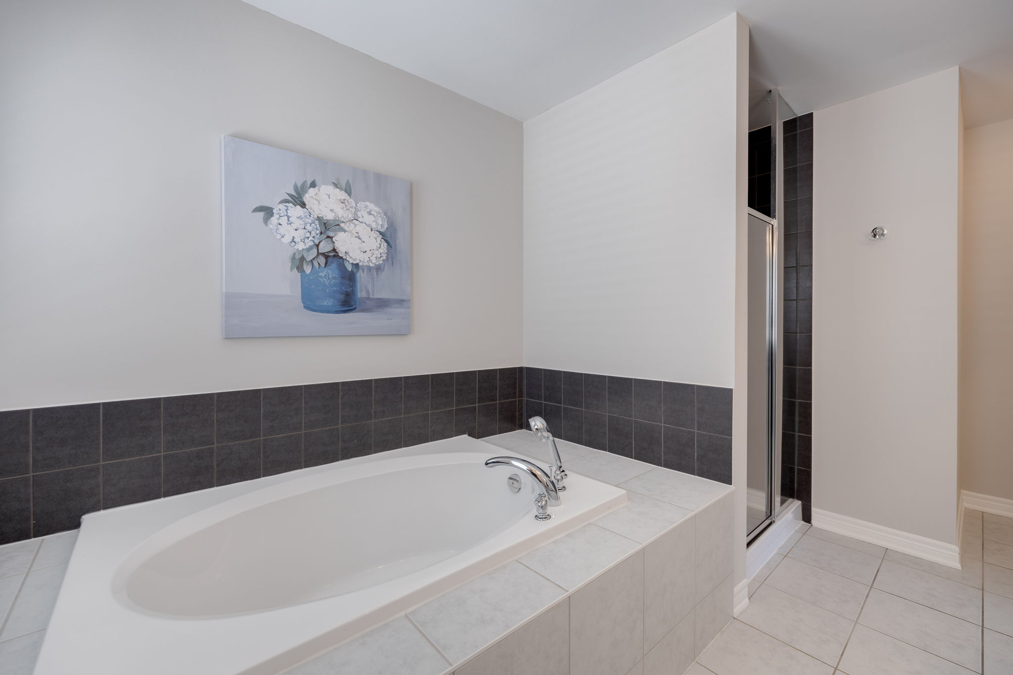 Aurora property showcase — delivered property photograph 26