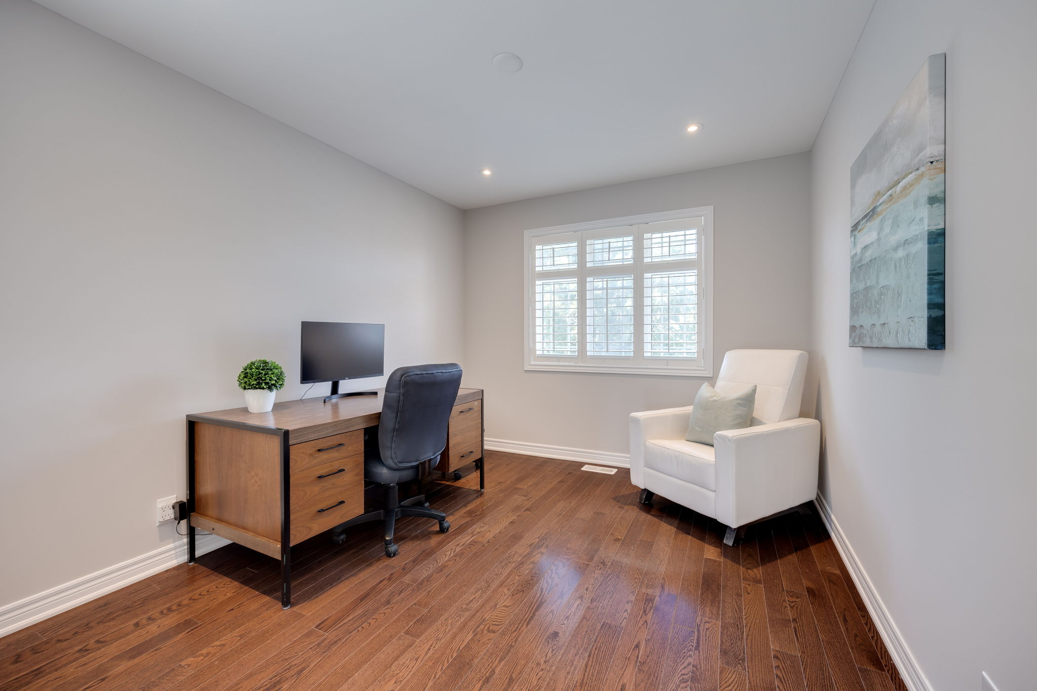 Aurora property showcase — delivered property photograph 18