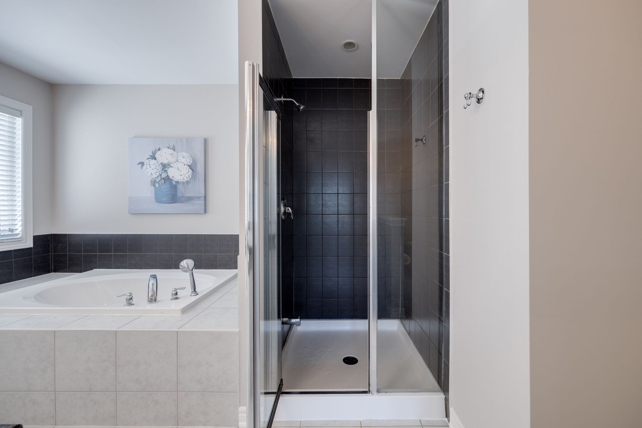 Aurora property showcase — delivered property photograph 27
