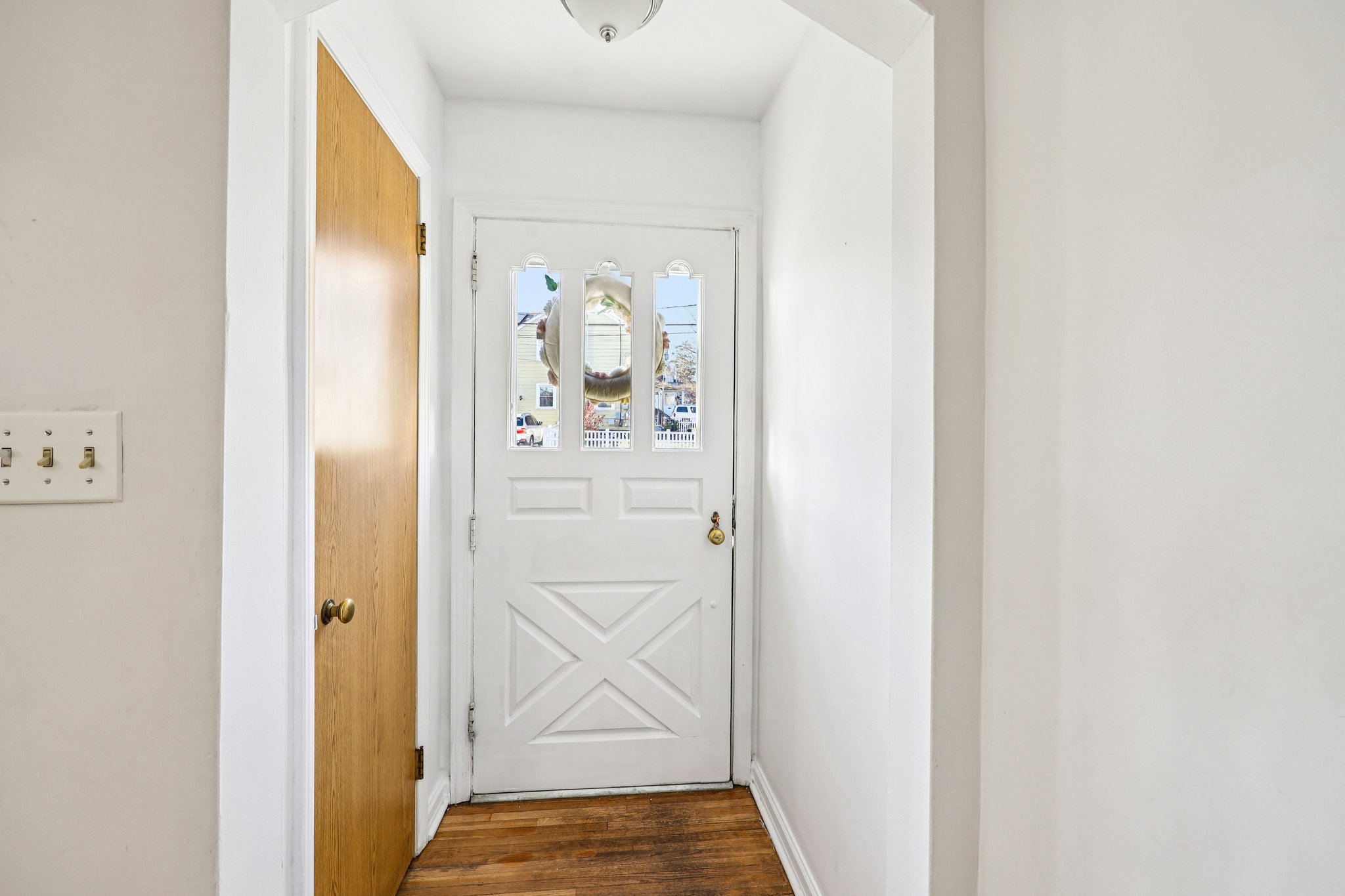 Bell St-S2111-005.jpg