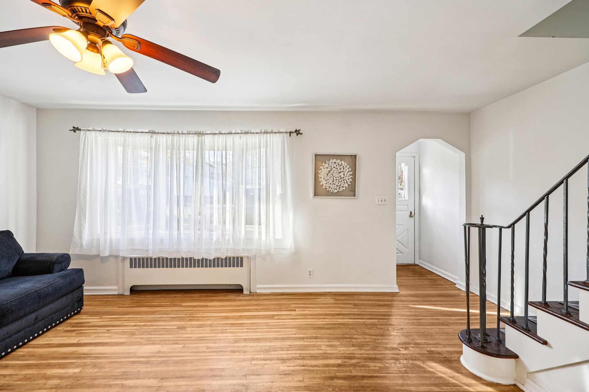 Bell St-S2111-011.jpg