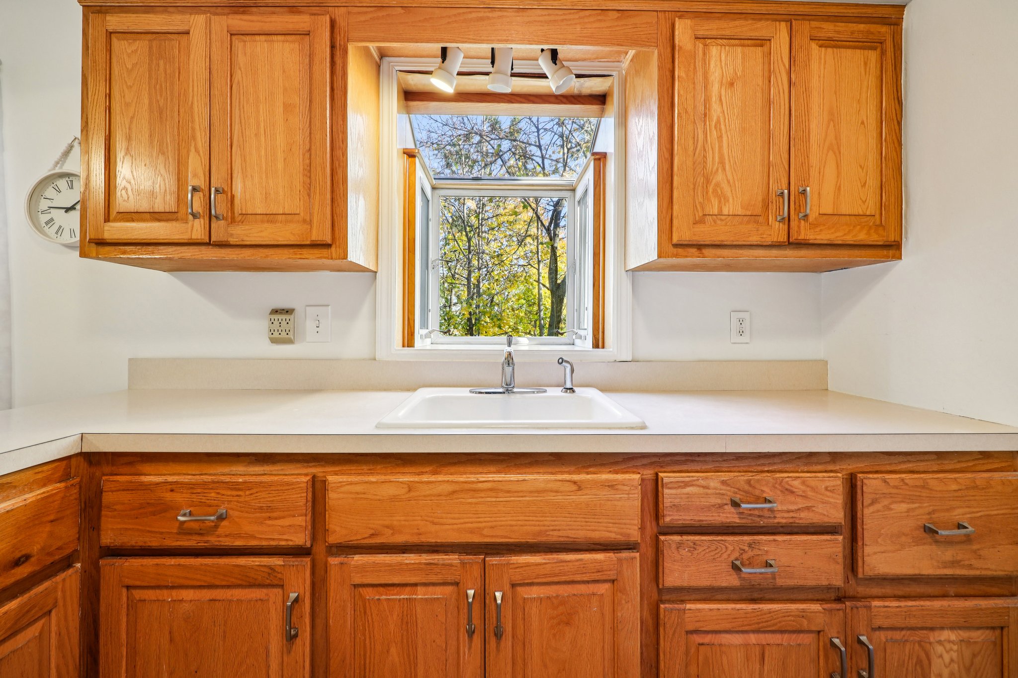 Bell St-S2111-018.jpg