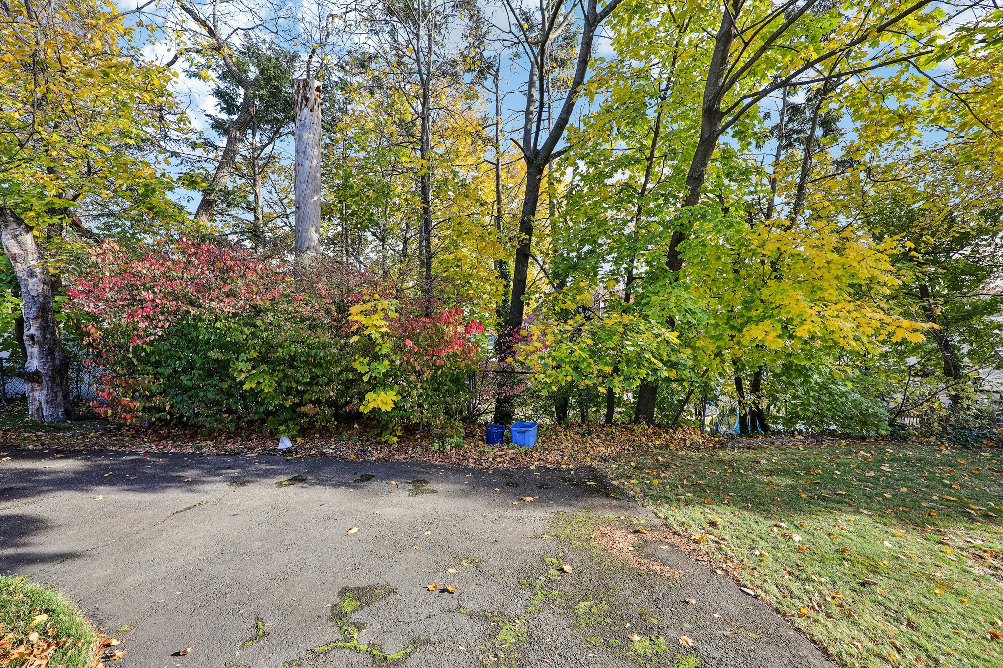 Bell St-S2111-040.jpg