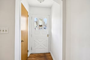 Bell St-S2111-005.jpg