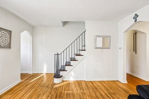 Bell St-S2111-006.jpg