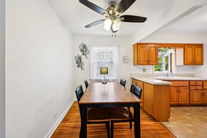 Bell St-S2111-012.jpg