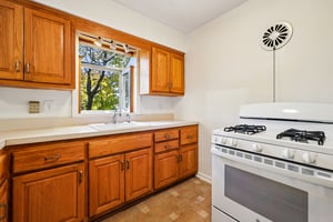 Bell St-S2111-017.jpg