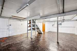 Bell St-S2111-039.jpg