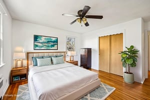 Bell St-S2111-028 virtually staged.jpeg