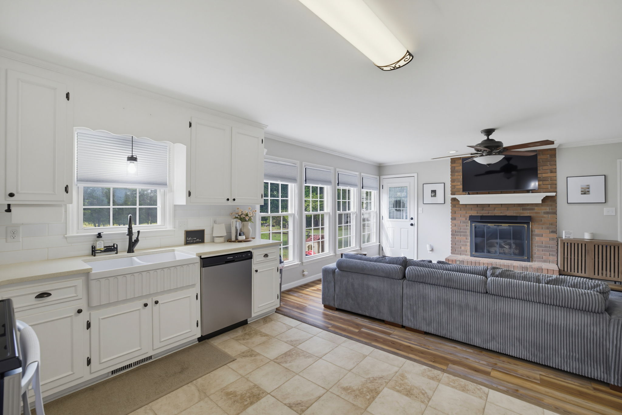 190 E Plantation Cir-12