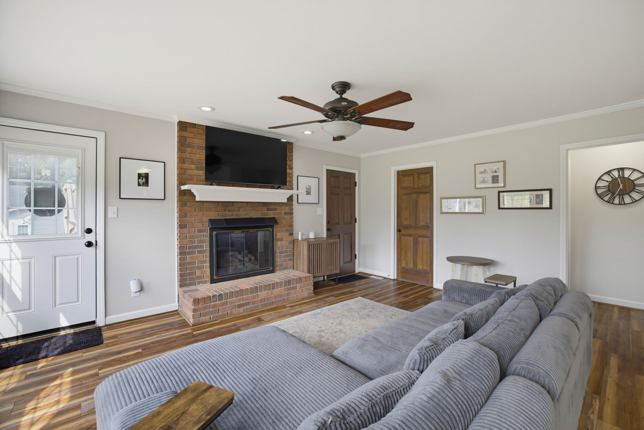 190 E Plantation Cir-16