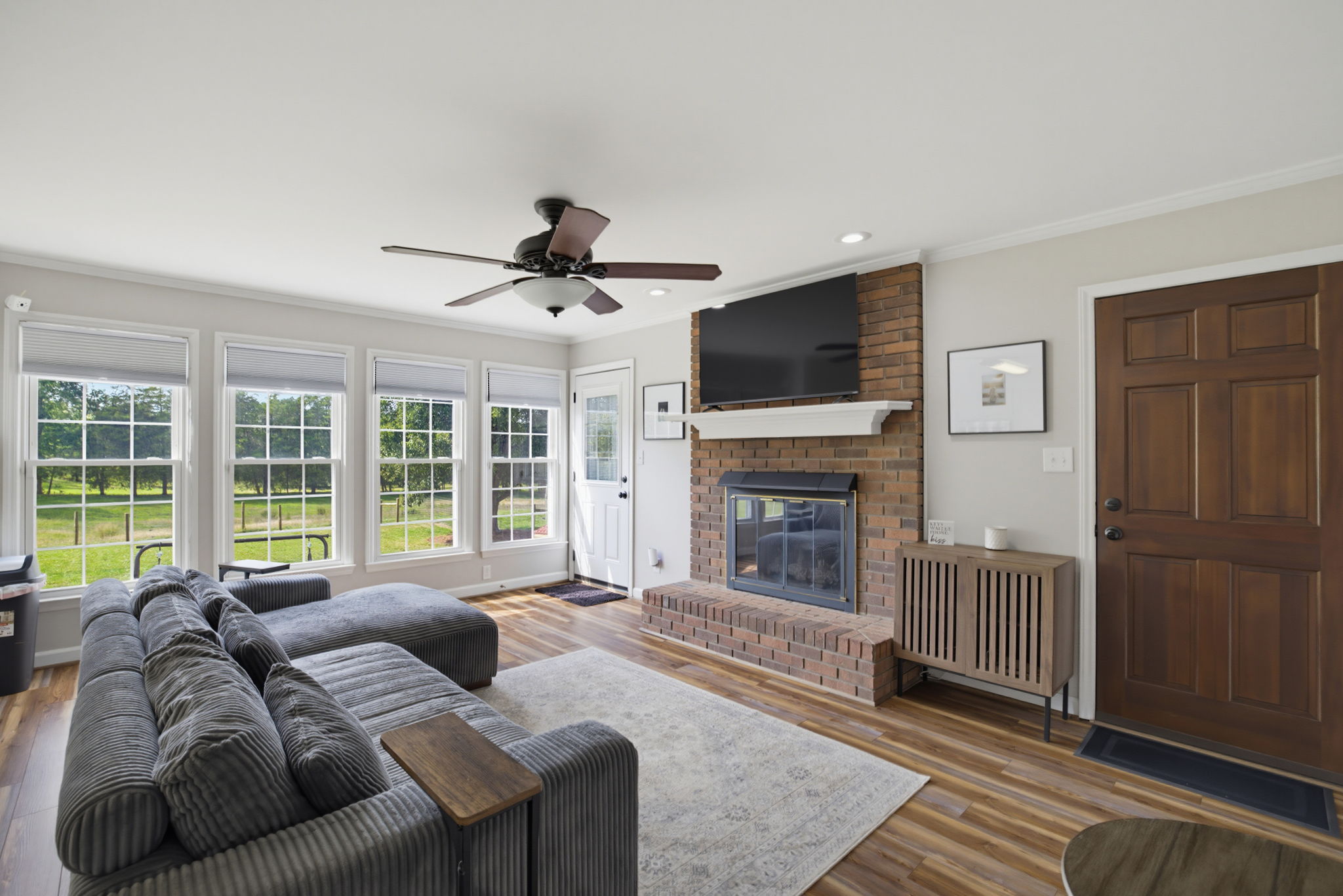 190 E Plantation Cir-17