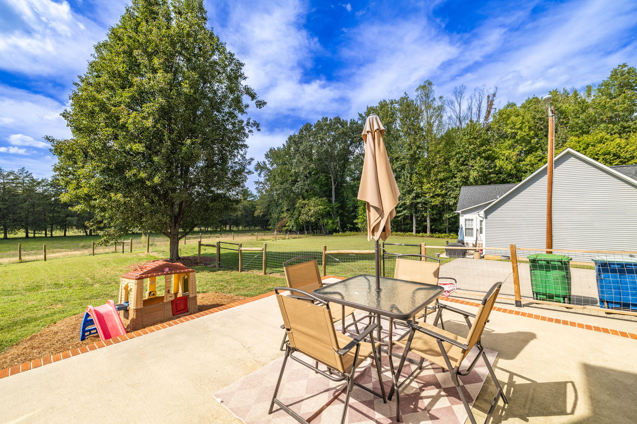 190 E Plantation Cir-30