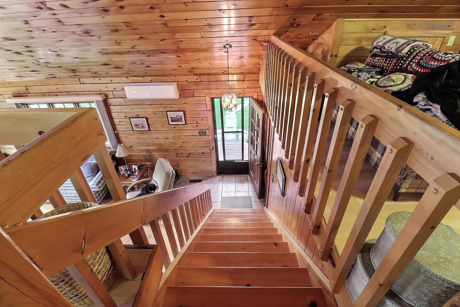  Photo 48