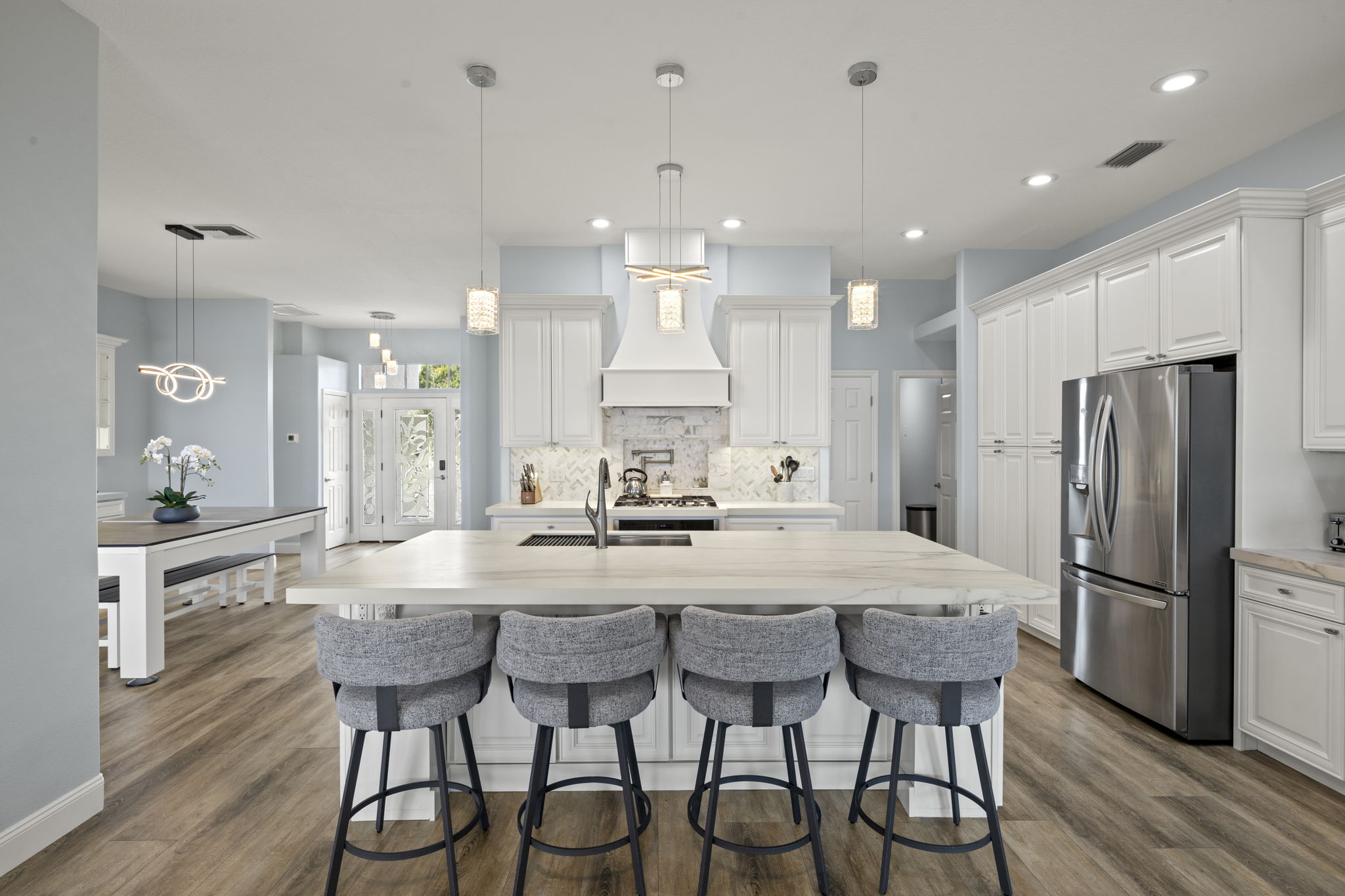 Breakfast Bar 1 of 2