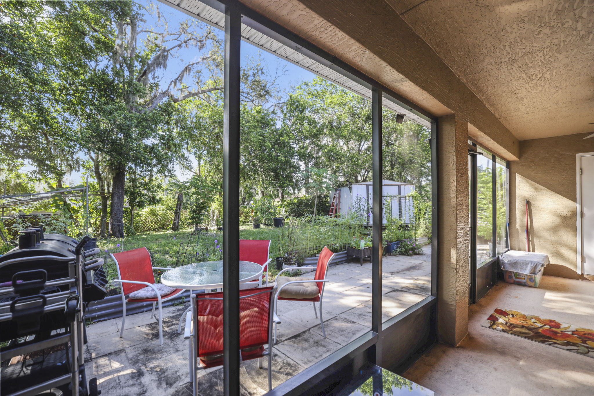 Patio - 495A9684
