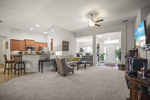 LR Kitchen - 495A9624