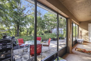 Patio - 495A9684