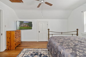  Photo 48