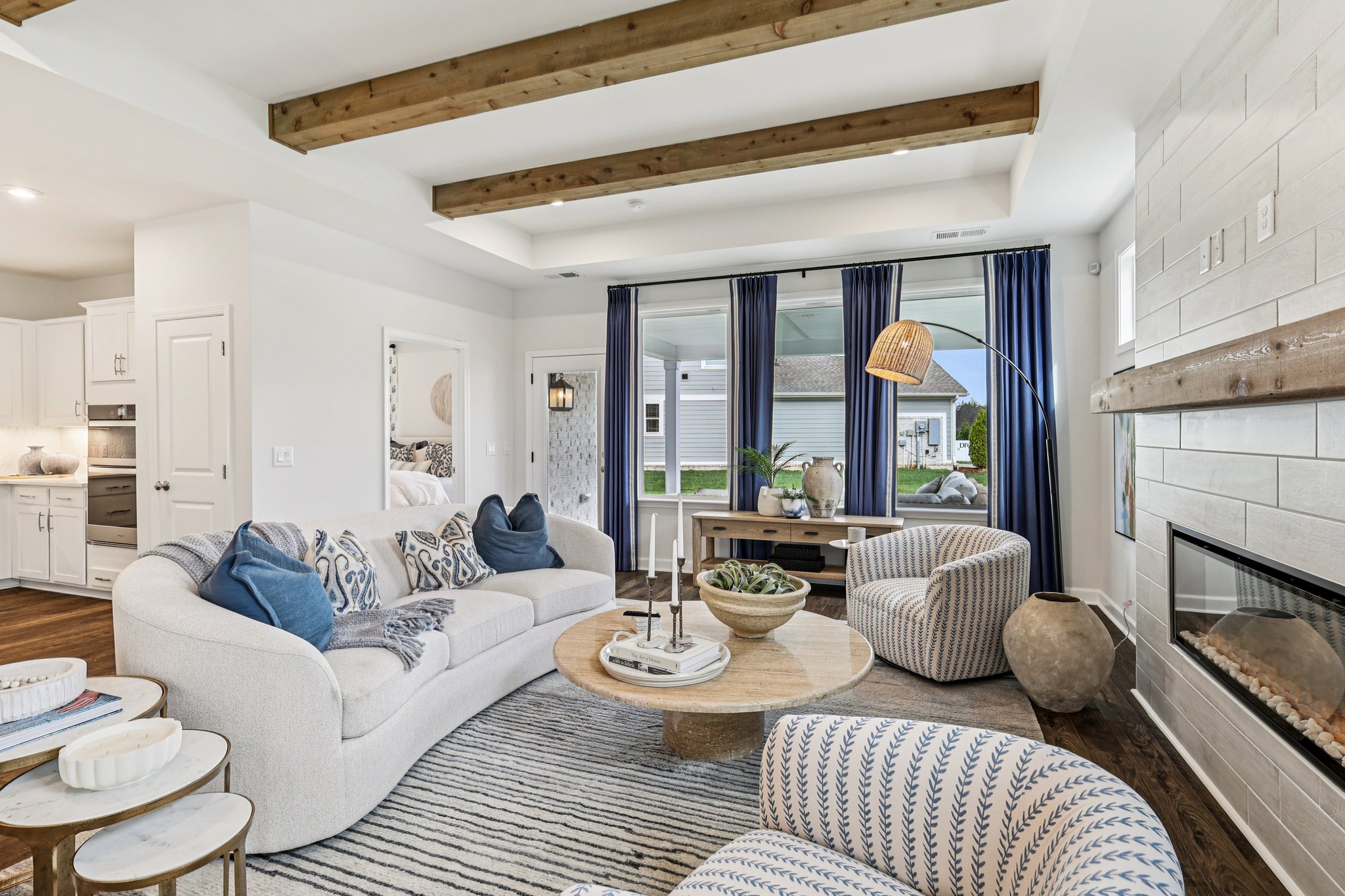 1900 Hildebrand Ln-S0212-010.jpg