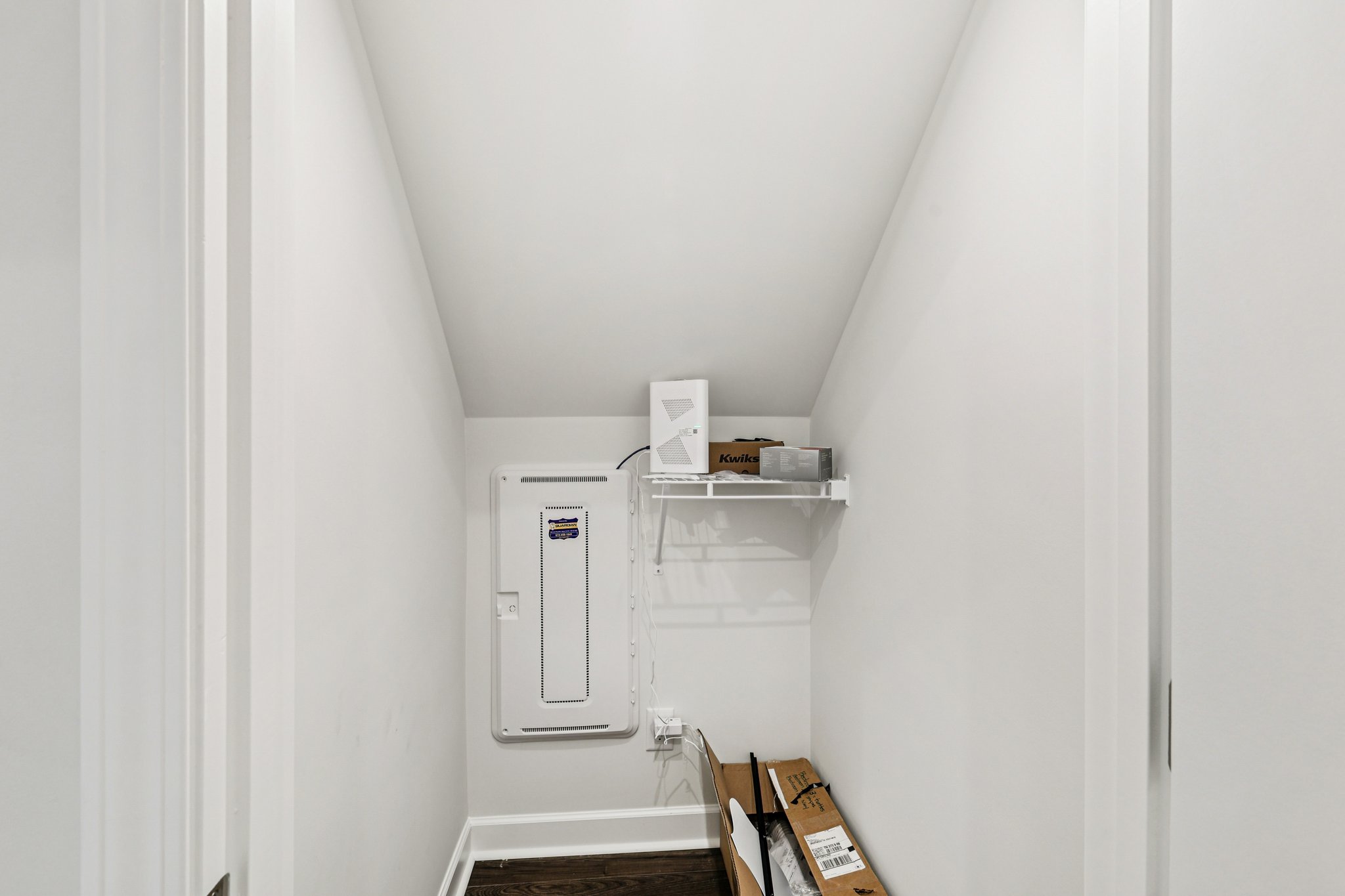 1900 Hildebrand Ln-S0212-031.jpg
