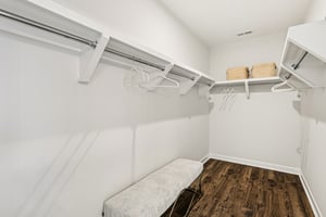 1900 Hildebrand Ln-S0212-040.jpg