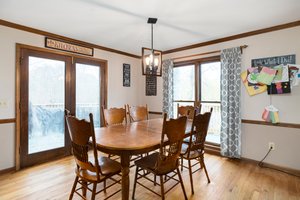 Eat-in kitchen and deck access!