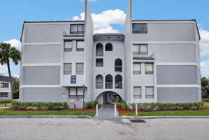  Photo 0