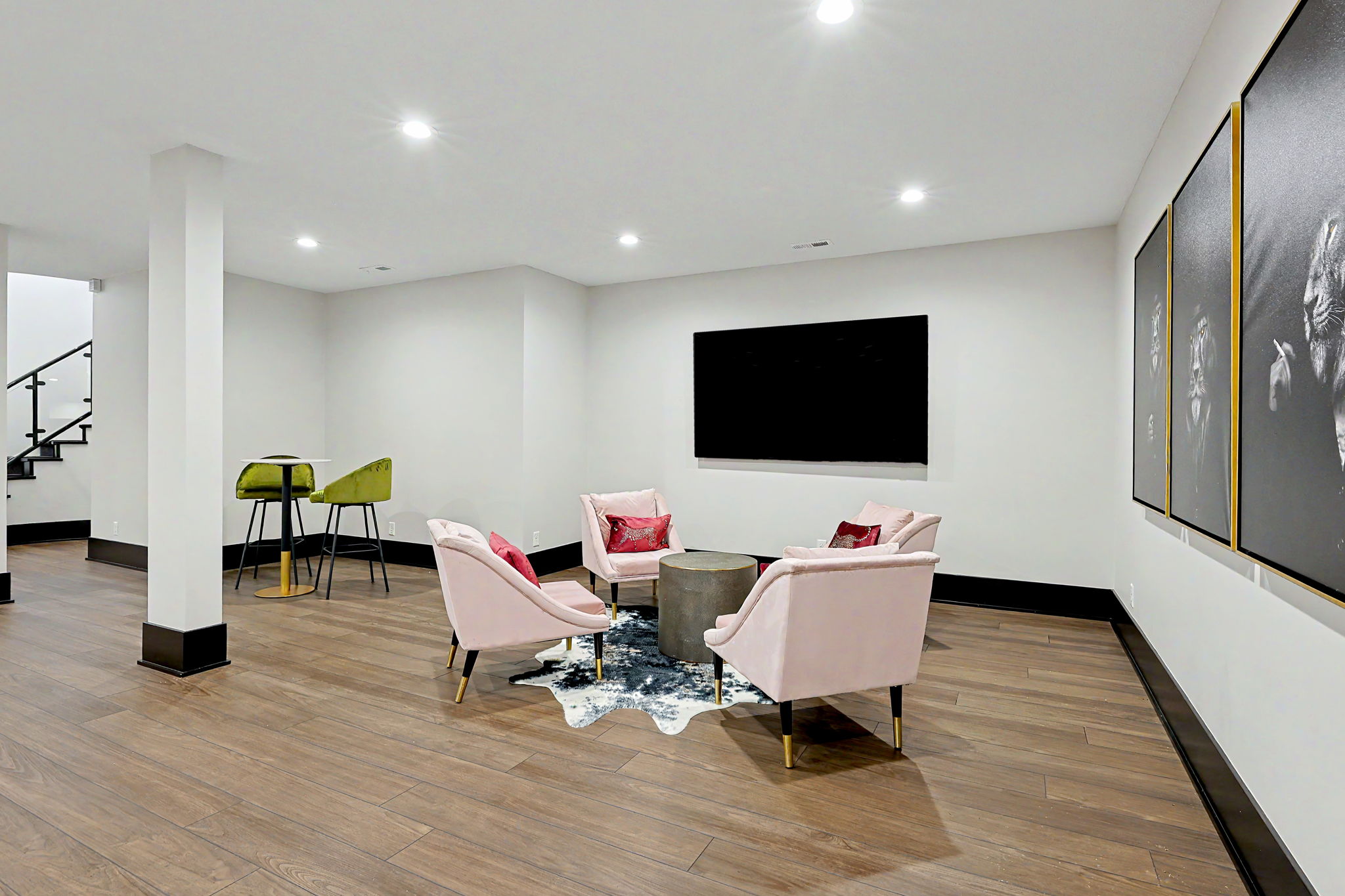  Photo 61