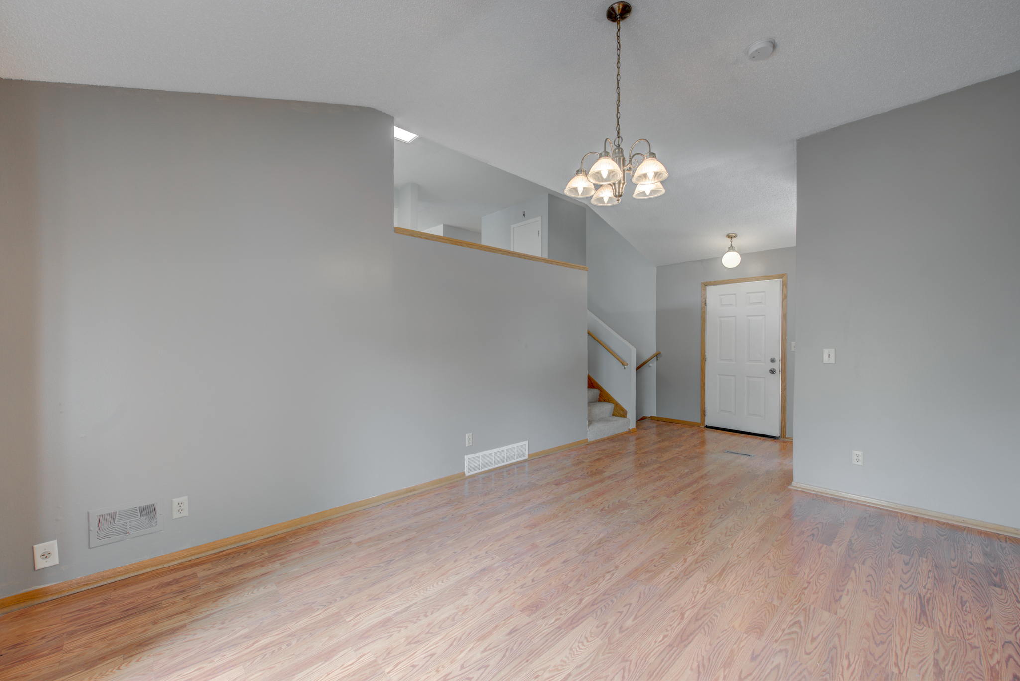 05 Front Room