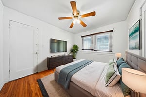 JBPHOTOHOMES20251031_0031 virtually staged.jpeg