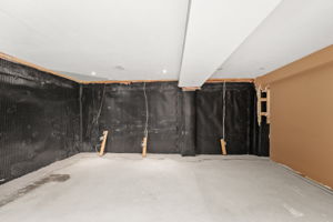  Photo 34