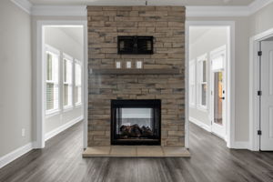 1901 Friedberg Village Dr-13