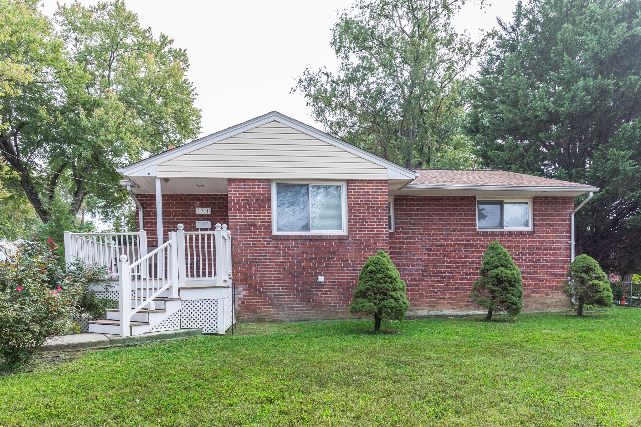 1901 Gainsboro Ro Rockville MD 20851_002