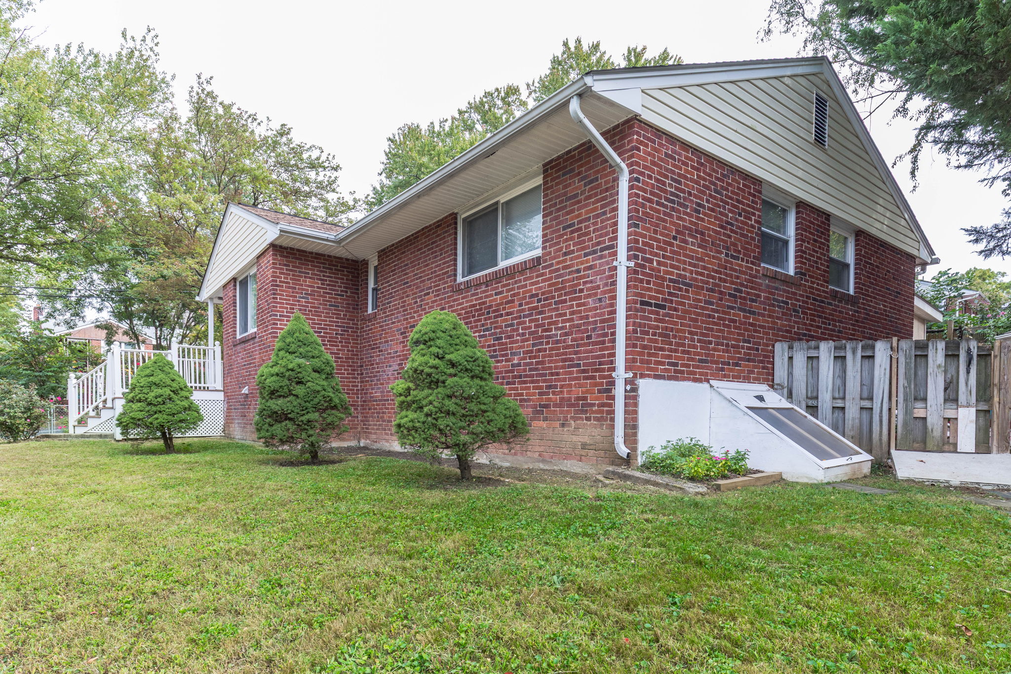 1901 Gainsboro Ro Rockville MD 20851_003