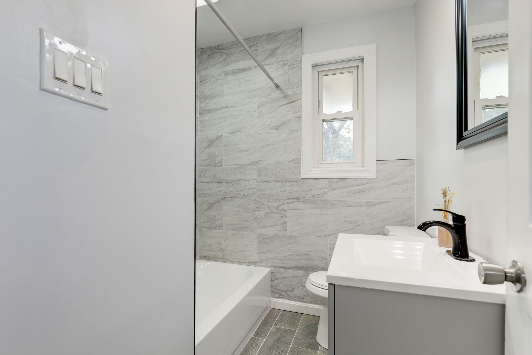 1901 Gainsboro Ro Rockville MD 20851_026