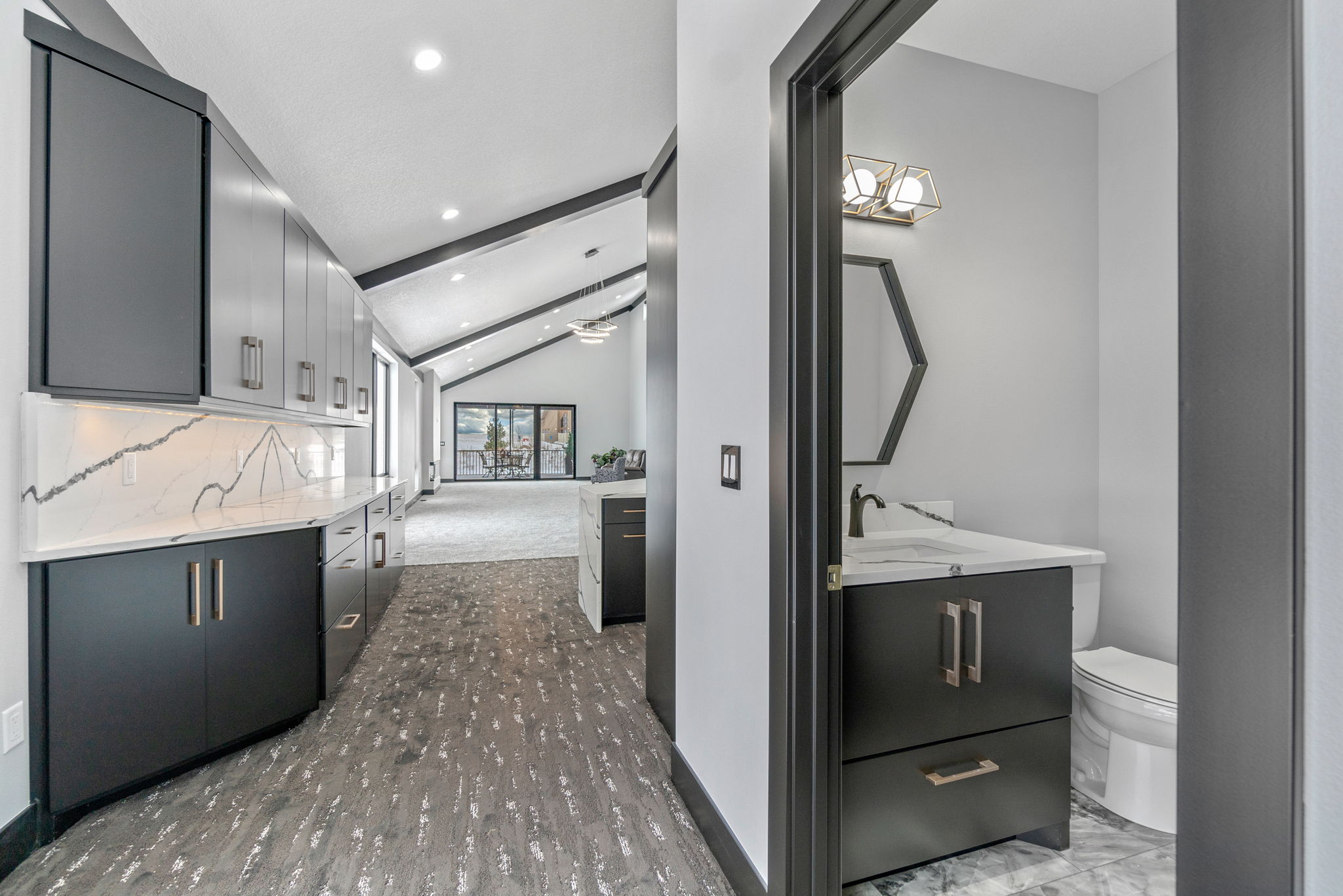 1901 Green Creek Rd, Cedar Falls, IA 50613, USA Photo 11