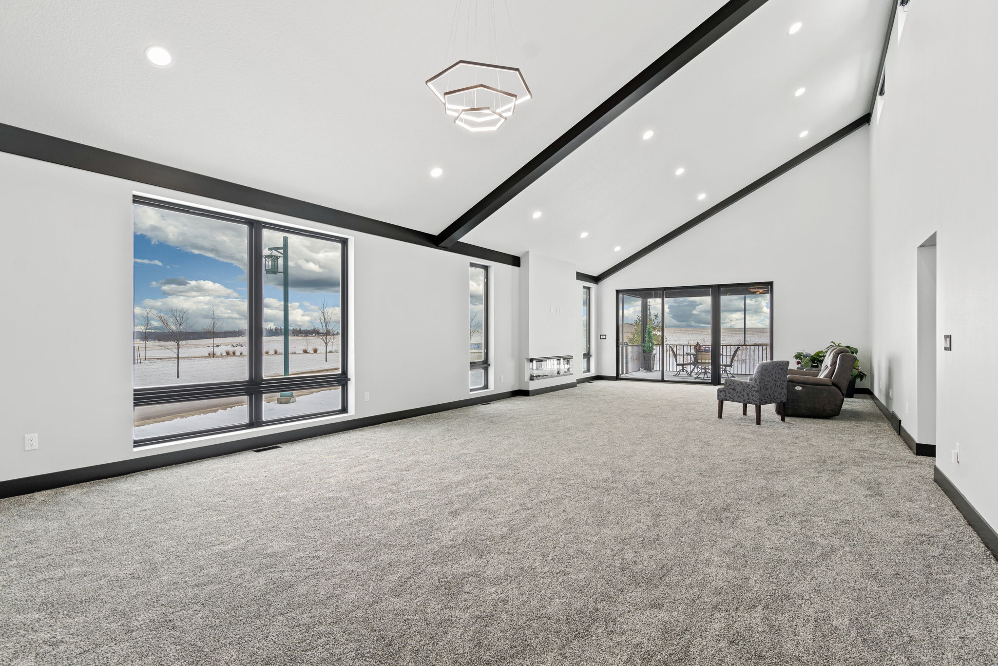 1901 Green Creek Rd, Cedar Falls, IA 50613, USA Photo 4