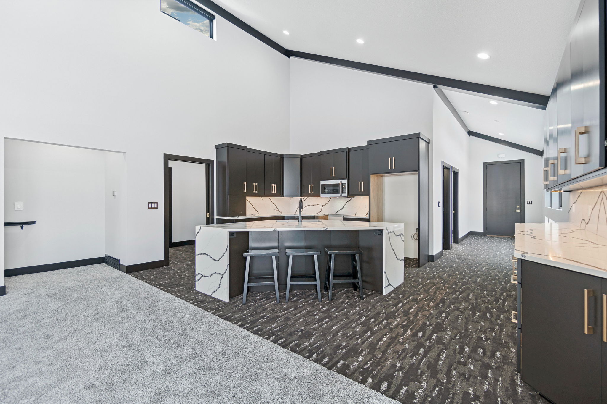 1901 Green Creek Rd, Cedar Falls, IA 50613, USA Photo 7