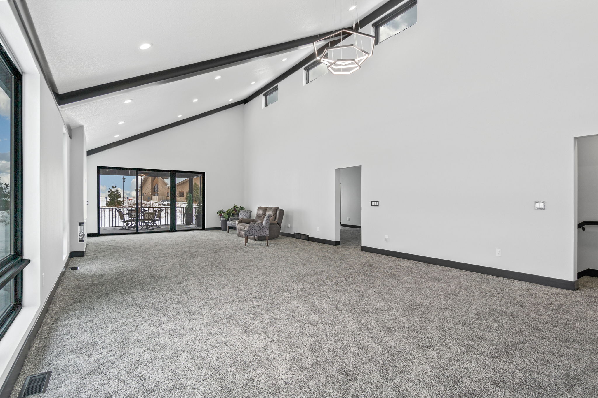 1901 Green Creek Rd, Cedar Falls, IA 50613, USA Photo 5