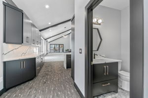 1901 Green Creek Rd, Cedar Falls, IA 50613, USA Photo 10