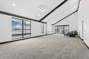 1901 Green Creek Rd, Cedar Falls, IA 50613, USA Photo 3