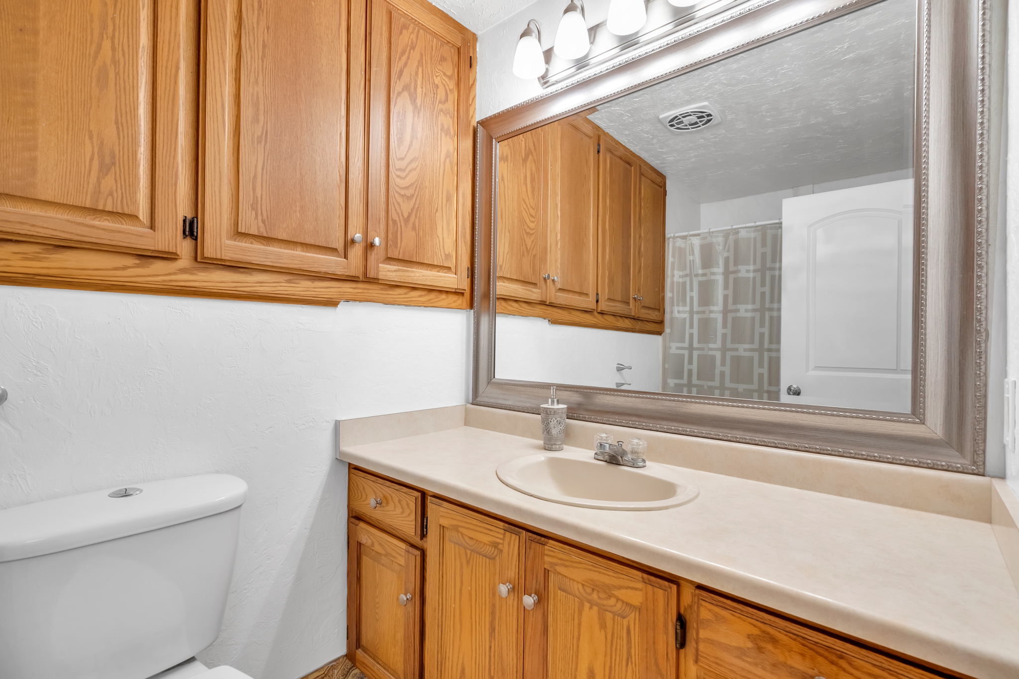 1901 Kirkham Way, Salt Lake City, UT 84119, USA Photo 13